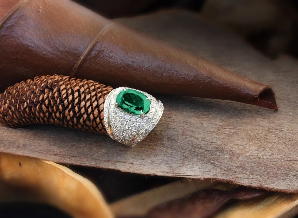 La bague en argent, une valeur sûre au féminin