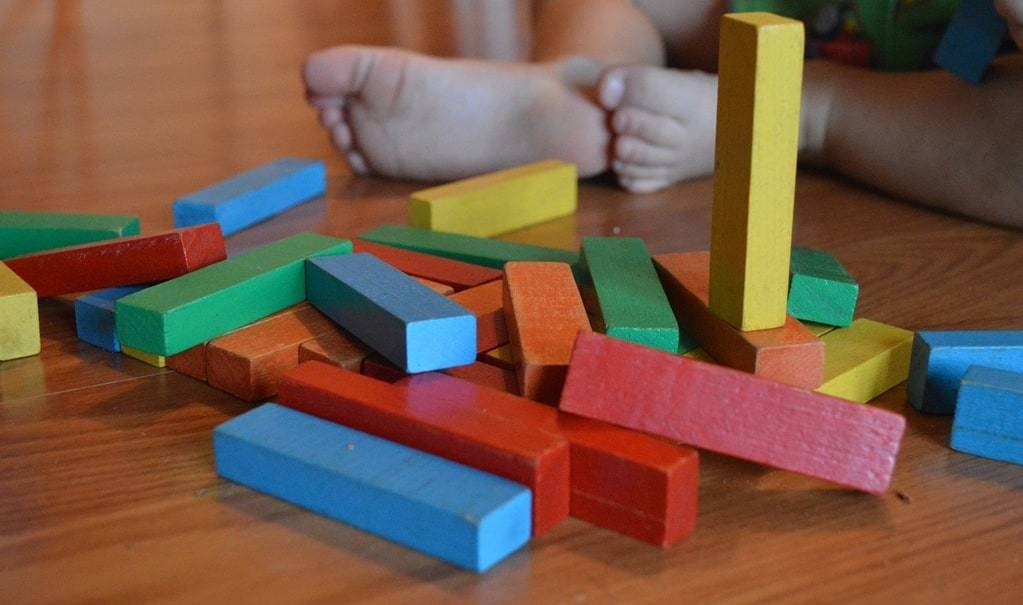 Pourquoi les supports multi-sensoriels sont essentiels pour l'éveil de bébé ?